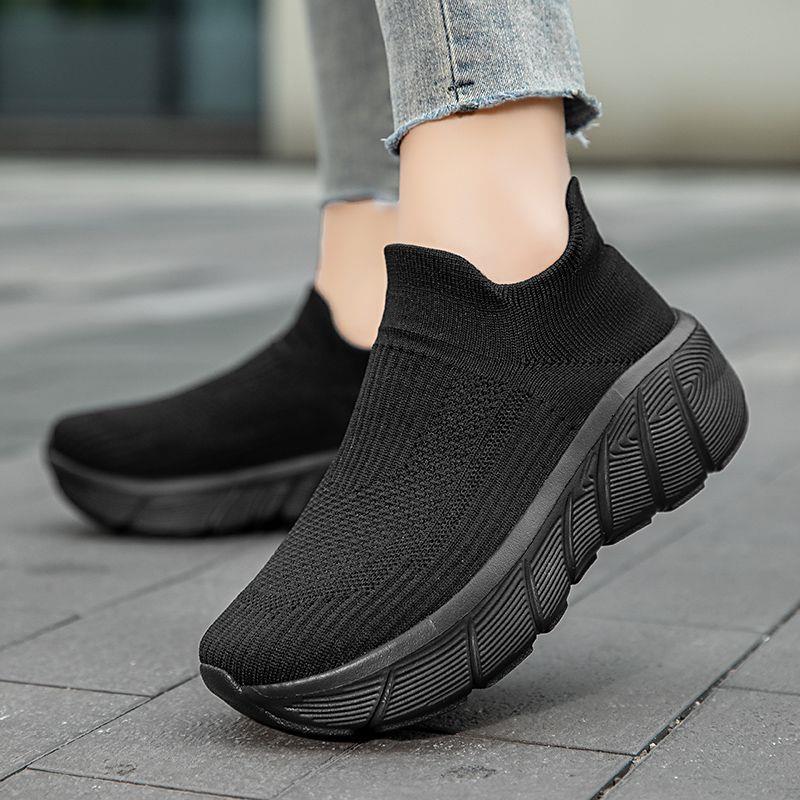 Ultra-Thick-Soled Socks, Lightweight Soft-Soled Slip-On Shoes For Couples, Casual Lightweight Walking Shoes, Height-Increasing Hiking Shoes For Men And Women, Trendy - Image 3